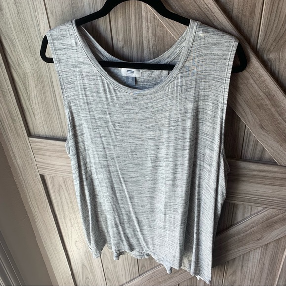 Old Navy Split Back Tank Top - Picture 3 of 8